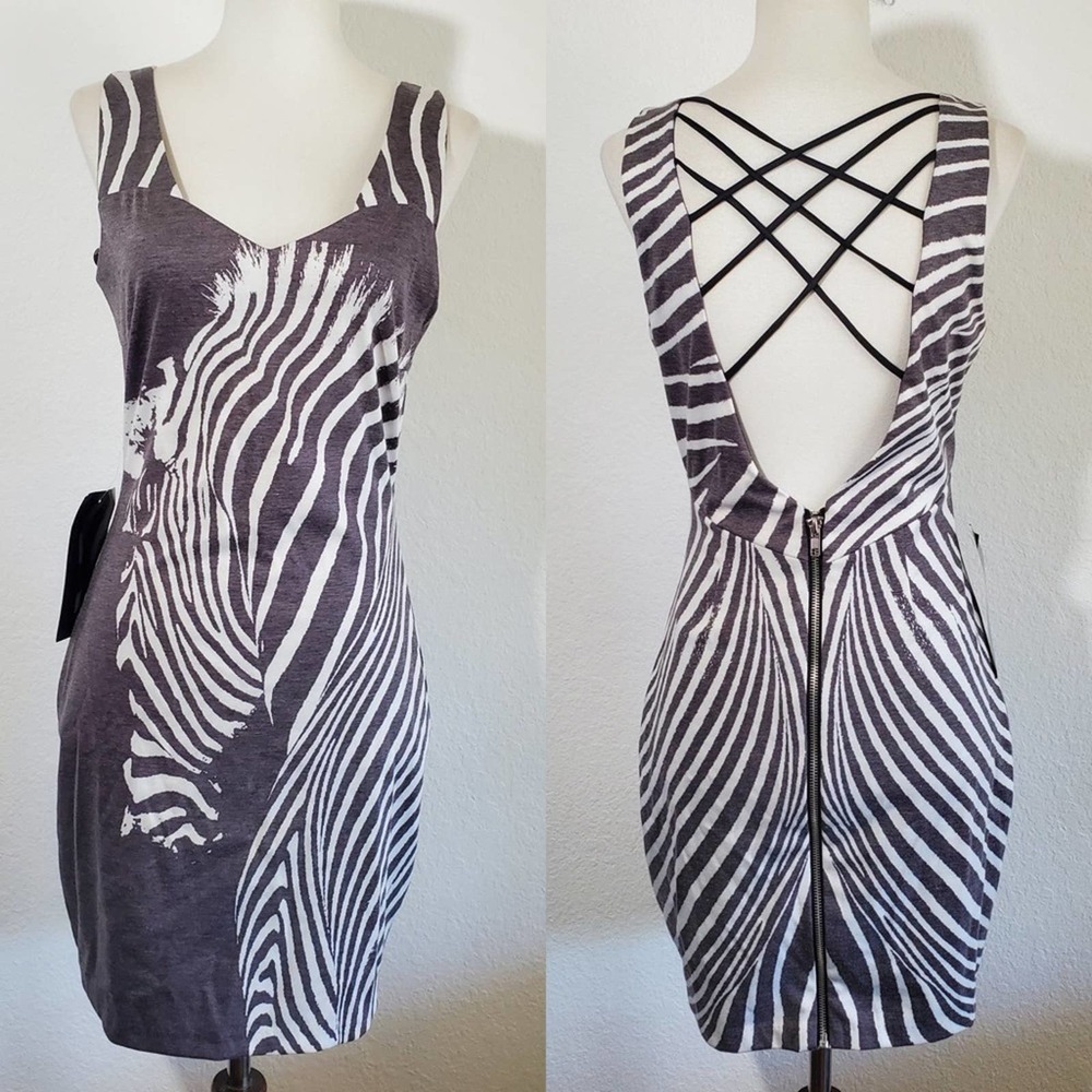 NWT Bebe Addiction Graphic Zebra Print Lace Strappy Back Dress Size Small